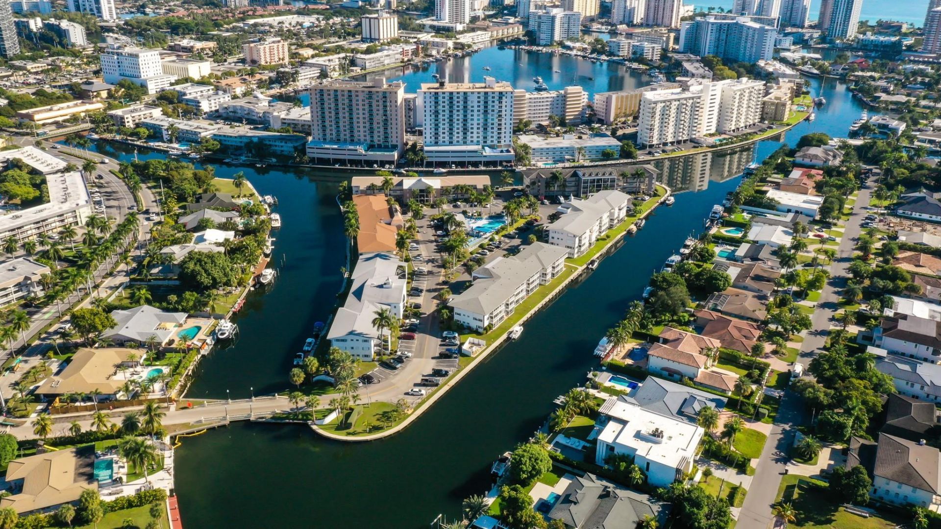 450 Paradise Isle Boulevard, Hallandale Beach, FL 33009 Photo