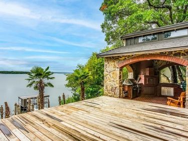 8935 Dickson Road, Fort Worth, TX 76179