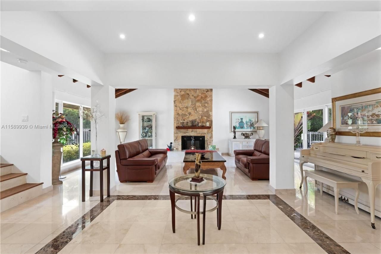 530 Ocean Blvd, Golden Beach, FL 33160 Photo