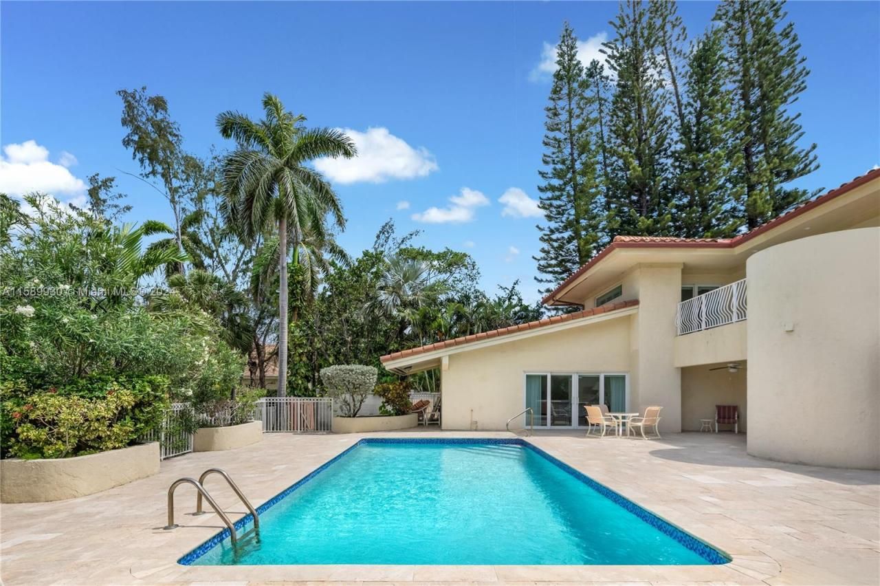 530 Ocean Blvd, Golden Beach, FL 33160 Photo