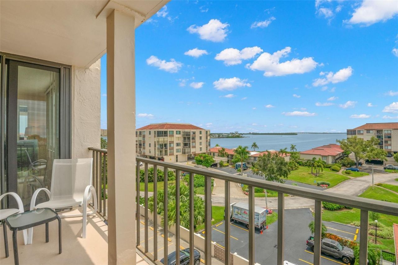 6219 Palma Del Mar Boulevard S, Unit 606, Saint Petersburg, FL 33715 Photo