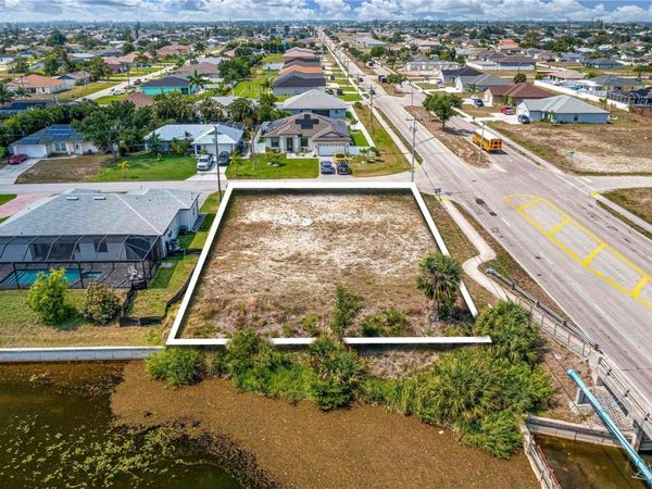 802 SW 31ST TERRACE, CAPE CORAL, FL 33914