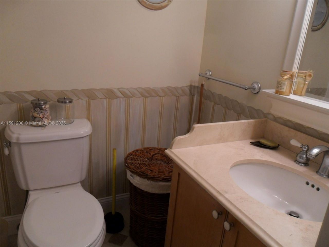 100 Lincoln Rd, Unit 1434, Miami Beach, FL 33139 Photo