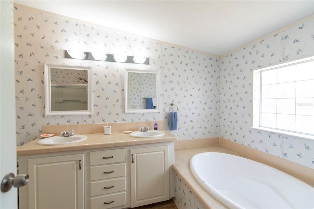 23 Holland Drive, Punta Gorda, FL 33950 Photo