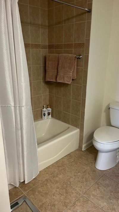 5793 Cape Harbour Dr, Unit 613, Cape Coral, FL 33914 Photo