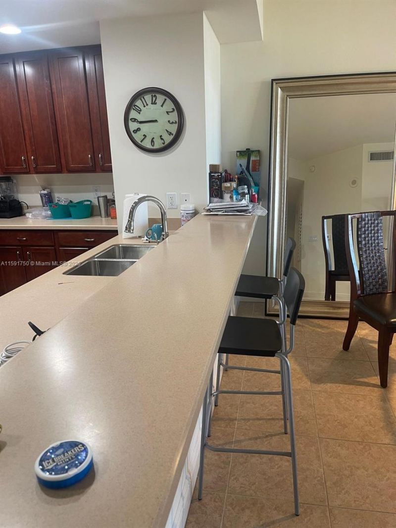 5793 Cape Harbour Dr, Unit 613, Cape Coral, FL 33914 Photo
