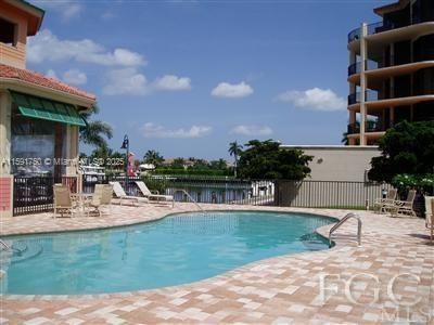 5793 Cape Harbour Dr, Unit 613, Cape Coral, FL 33914 Photo
