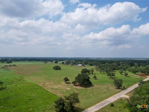 2700 CR 400 Road, Yoakum, TX 77995