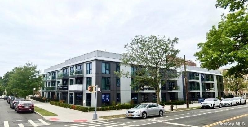 153-53 77th Avenue, Unit 3E, Flushing, NY 11367 Main Photo