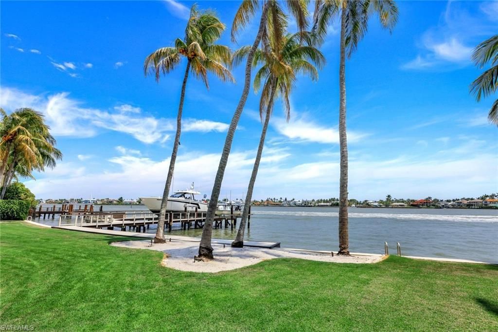 970 Aqua Cir, Naples, Fl 34102 Photo