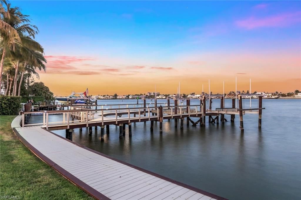 970 Aqua Cir, Naples, Fl 34102 Photo