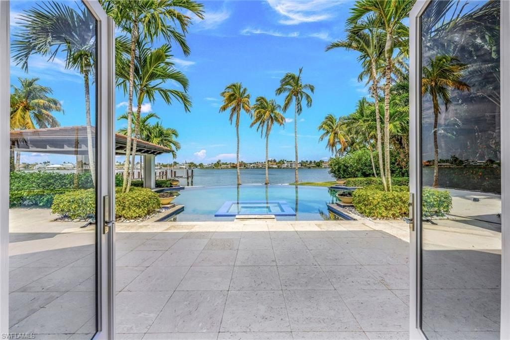 970 Aqua Cir, Naples, Fl 34102 Photo