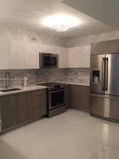 100 Lincoln Rd, Unit 711, Miami Beach, FL 33139 Photo