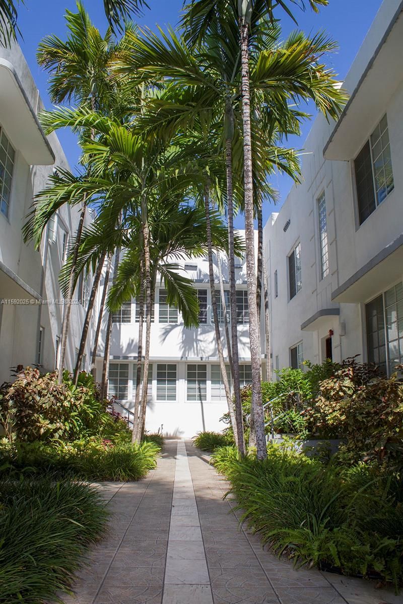 1000 Meridian Ave, Unit 2, Miami Beach, FL 33139 Photo