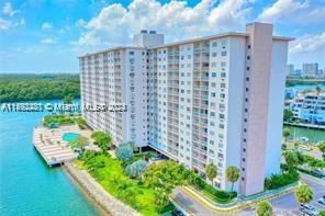 400 Kings Point Dr, Unit 317, Sunny Isles Beach, FL 33160 Photo