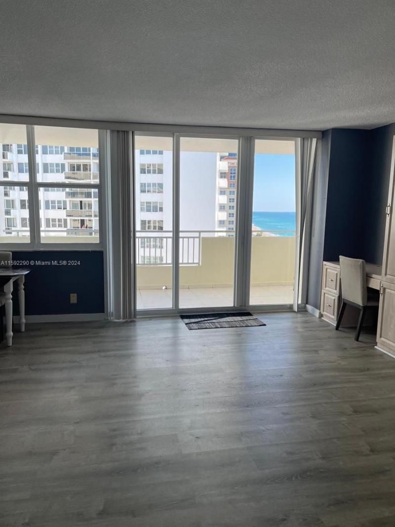 3180 S Ocean Dr, Unit 1405, Hallandale Beach, FL 33009 Photo