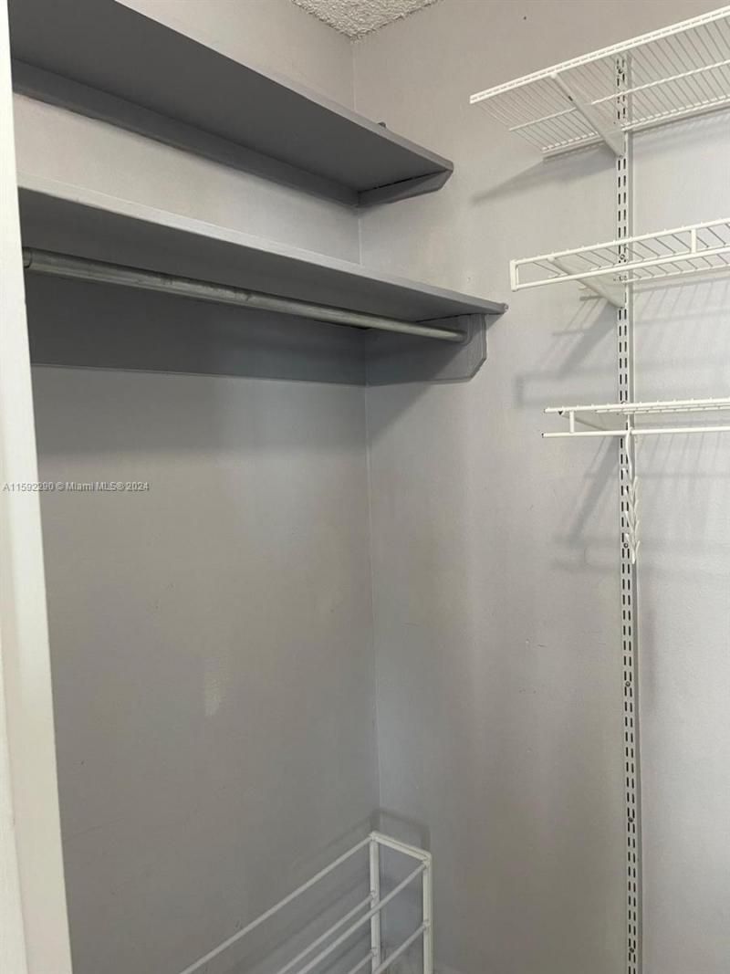 3180 S Ocean Dr, Unit 1405, Hallandale Beach, FL 33009 Photo