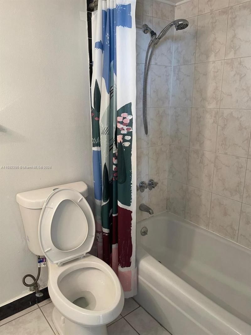 3180 S Ocean Dr, Unit 1405, Hallandale Beach, FL 33009 Photo