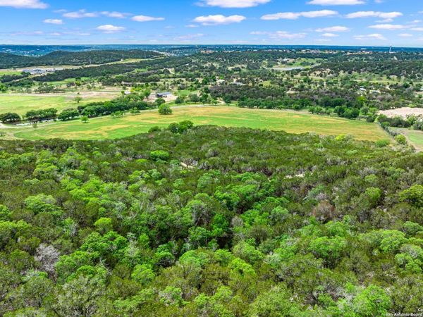 195 & 200 Countless Views Dr., Kerrville, TX 78028