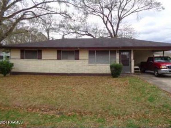 404 Attakapas Road, Lafayette, LA 70501