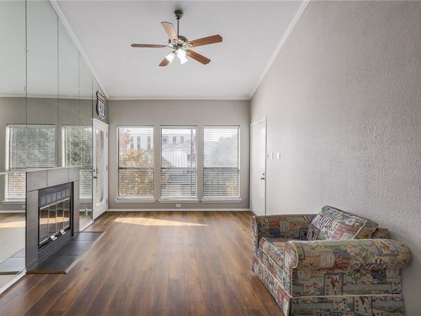 807 W 25th ST, Unit 206, Austin, TX 78705