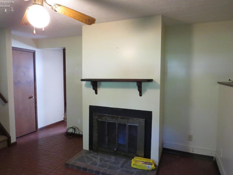 671 S S. Lake St., Amherst, OH 44001 Photo 27