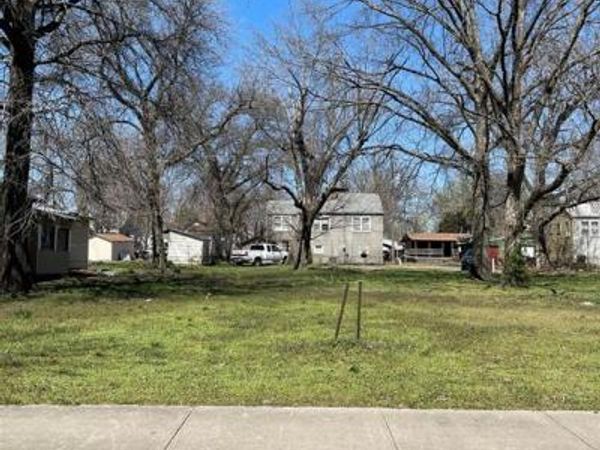 2319 Crawford N/A, Parsons, KS 67357