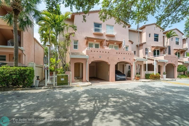 2005 Oceanwalk Terrace, Unit 300, Pompano Beach, FL 33062 Photo