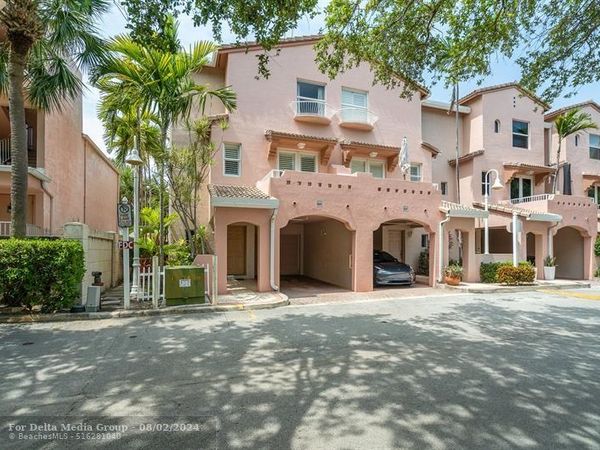 2005 Oceanwalk Terrace, Unit 300, Pompano Beach, FL 33062