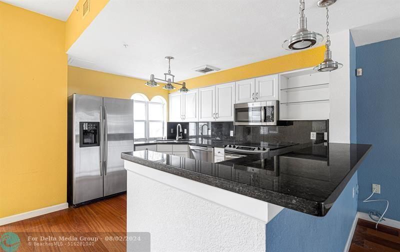 2005 Oceanwalk Terrace, Unit 300, Pompano Beach, FL 33062 Photo