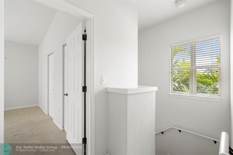 2005 Oceanwalk Terrace, Unit 300, Pompano Beach, FL 33062 Photo