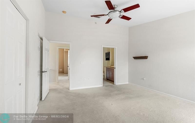 2005 Oceanwalk Terrace, Unit 300, Pompano Beach, FL 33062 Photo