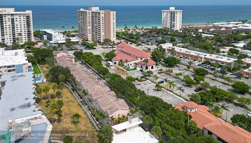 2005 Oceanwalk Terrace, Unit 300, Pompano Beach, FL 33062 Photo