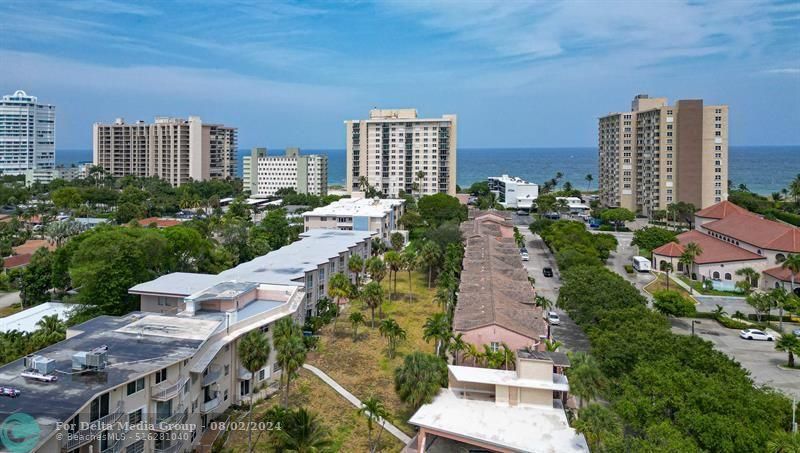 2005 Oceanwalk Terrace, Unit 300, Pompano Beach, FL 33062 Photo