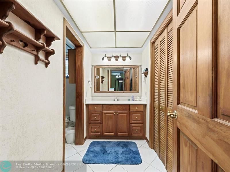 7121 NW 11th Court, Plantation, FL 33313 Photo