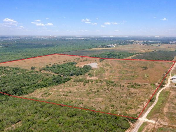 7507 New Sulphur Springs Rd, San Antonio, TX 78263