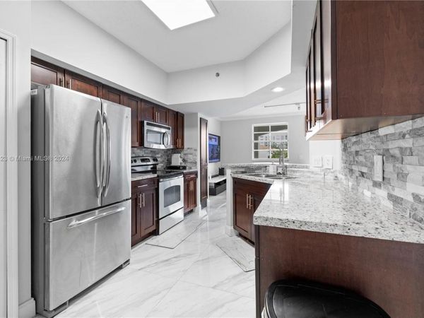 3105 NE 184th St, Unit 7305, Aventura, FL 33160