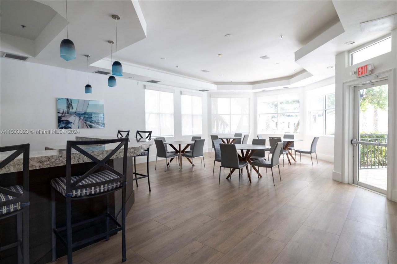 3105 NE 184th St, Unit 7305, Aventura, FL 33160 Photo