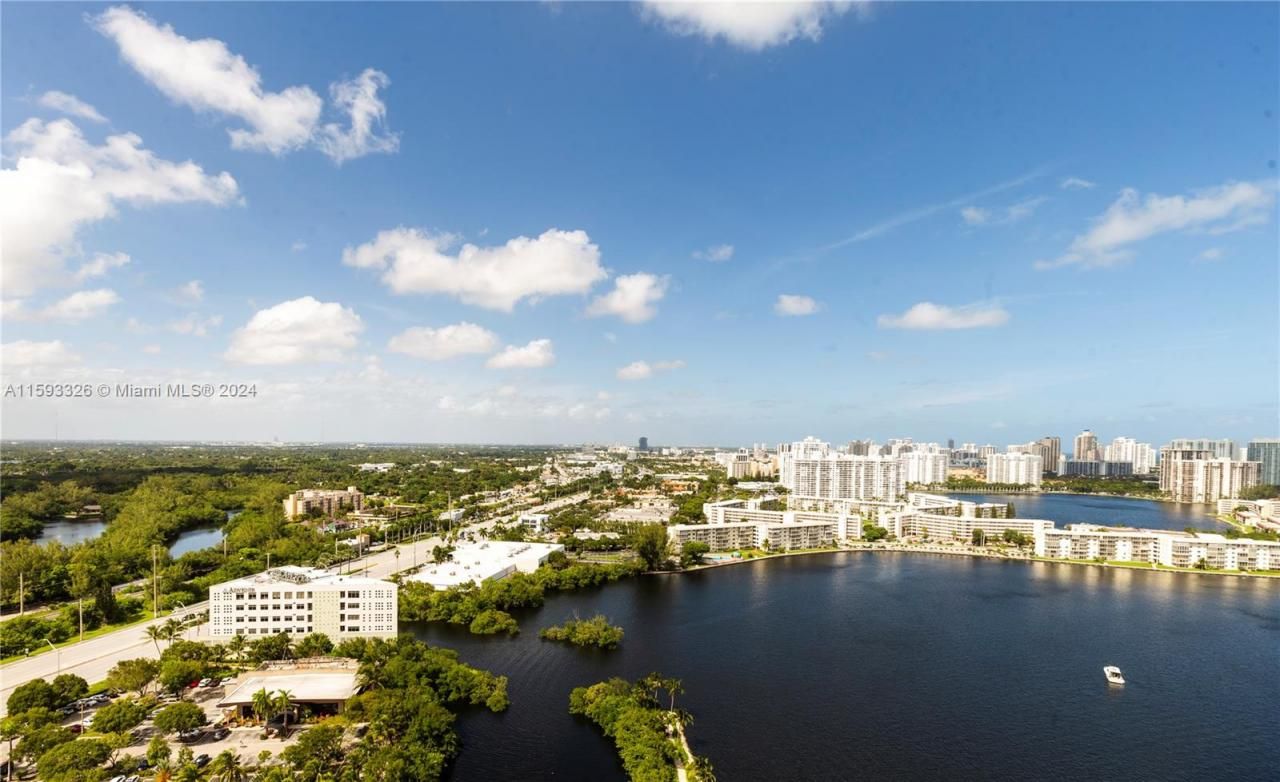 17301 Biscayne Blvd, Unit L-PH-10, North Miami Beach, FL 33160 Photo
