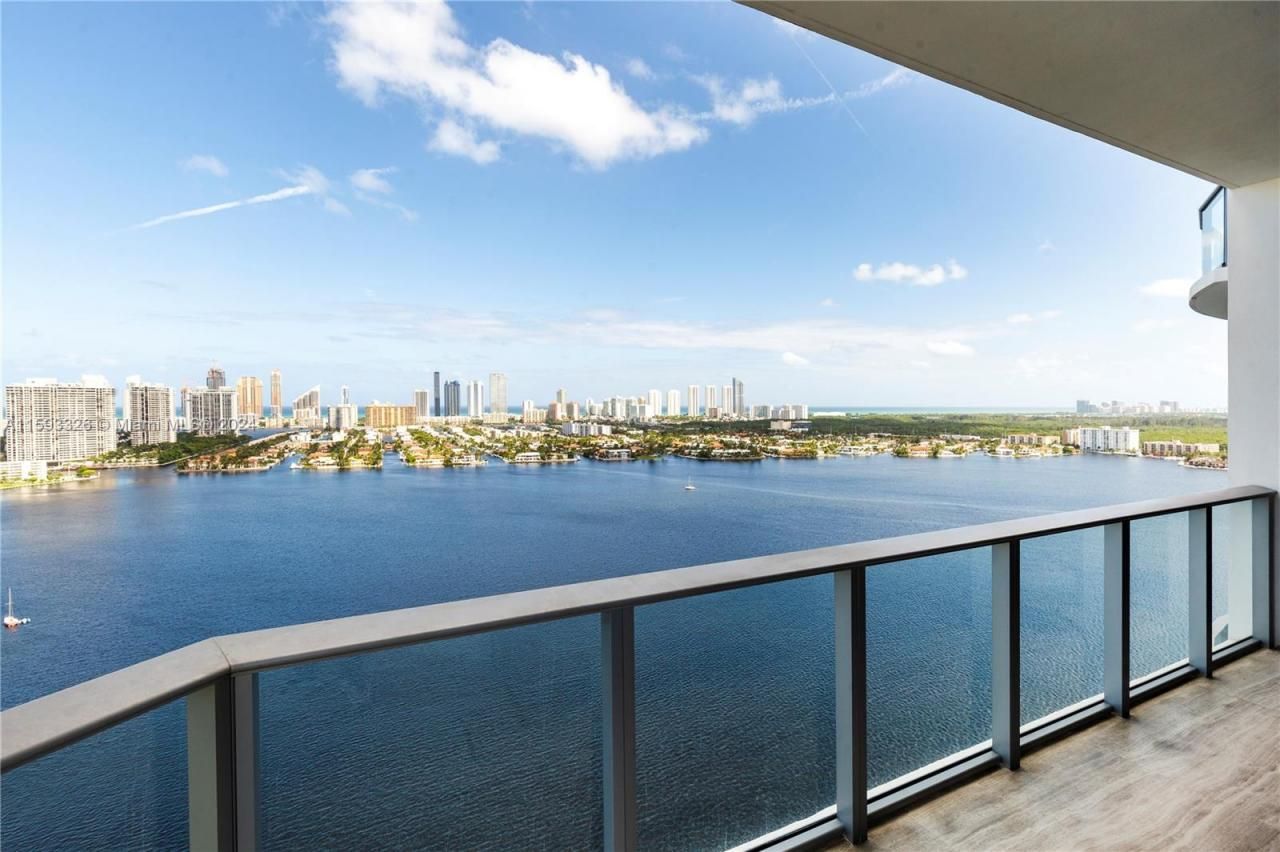 17301 Biscayne Blvd, Unit L-PH-10, North Miami Beach, FL 33160 Photo