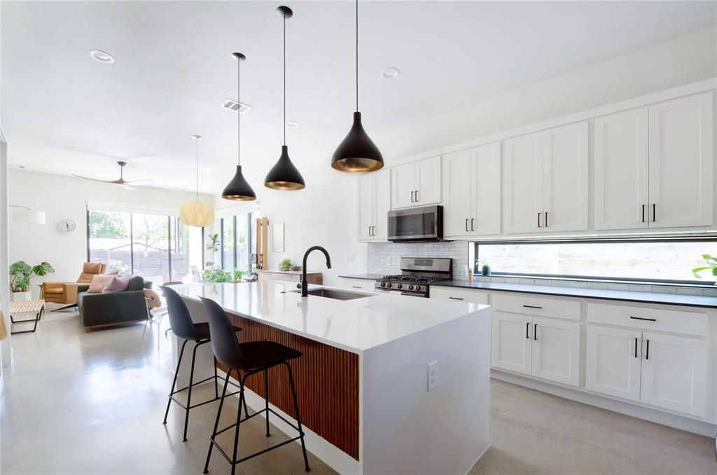 6210 Hickman Ave, Unit A, Austin, TX 78723 Main Photo