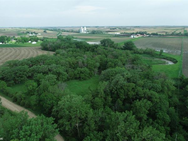 4th Street, Dedham, IA 51440