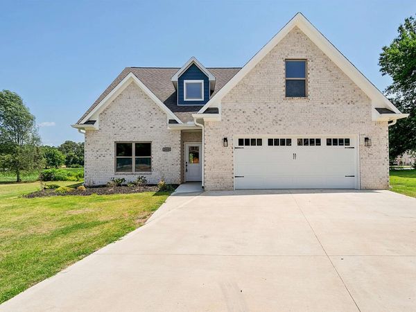 2810 Pritchard Lane, Humboldt, TN 38343