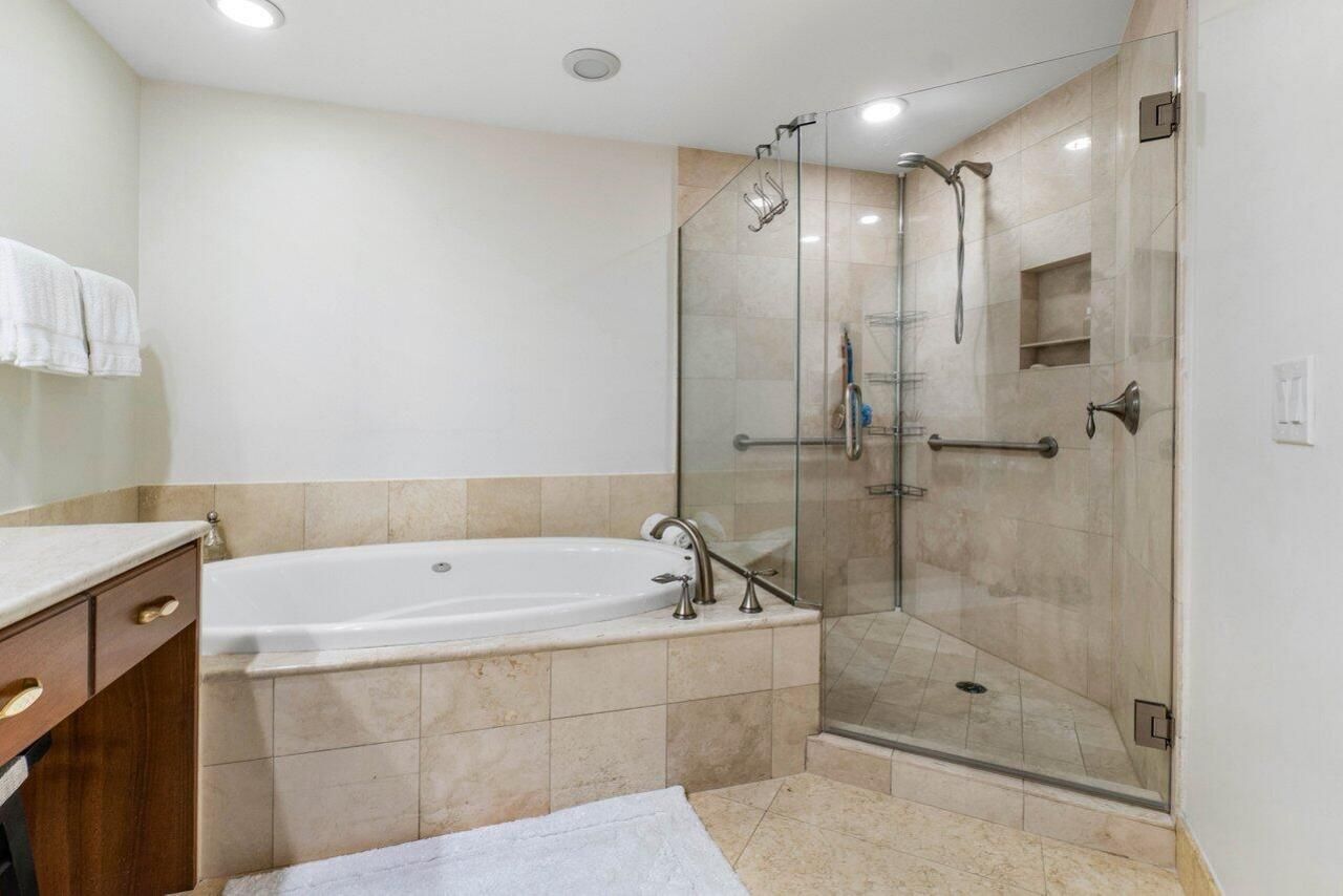 3800 N Ocean Drive, Unit 1651, Singer Island, FL 33404 Photo