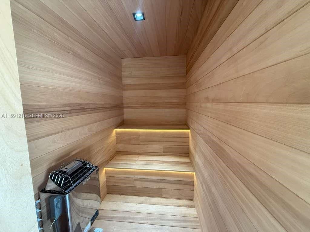 135 SW 29th Rd, Miami, FL 33129 Photo