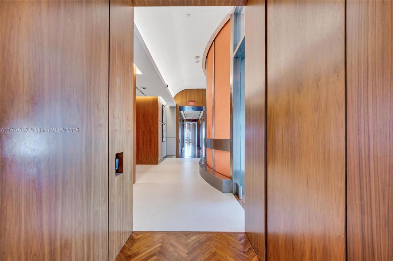 2020 Ponce De Leon Blvd, Unit PH-A1, Coral Gables, FL 33134 Photo