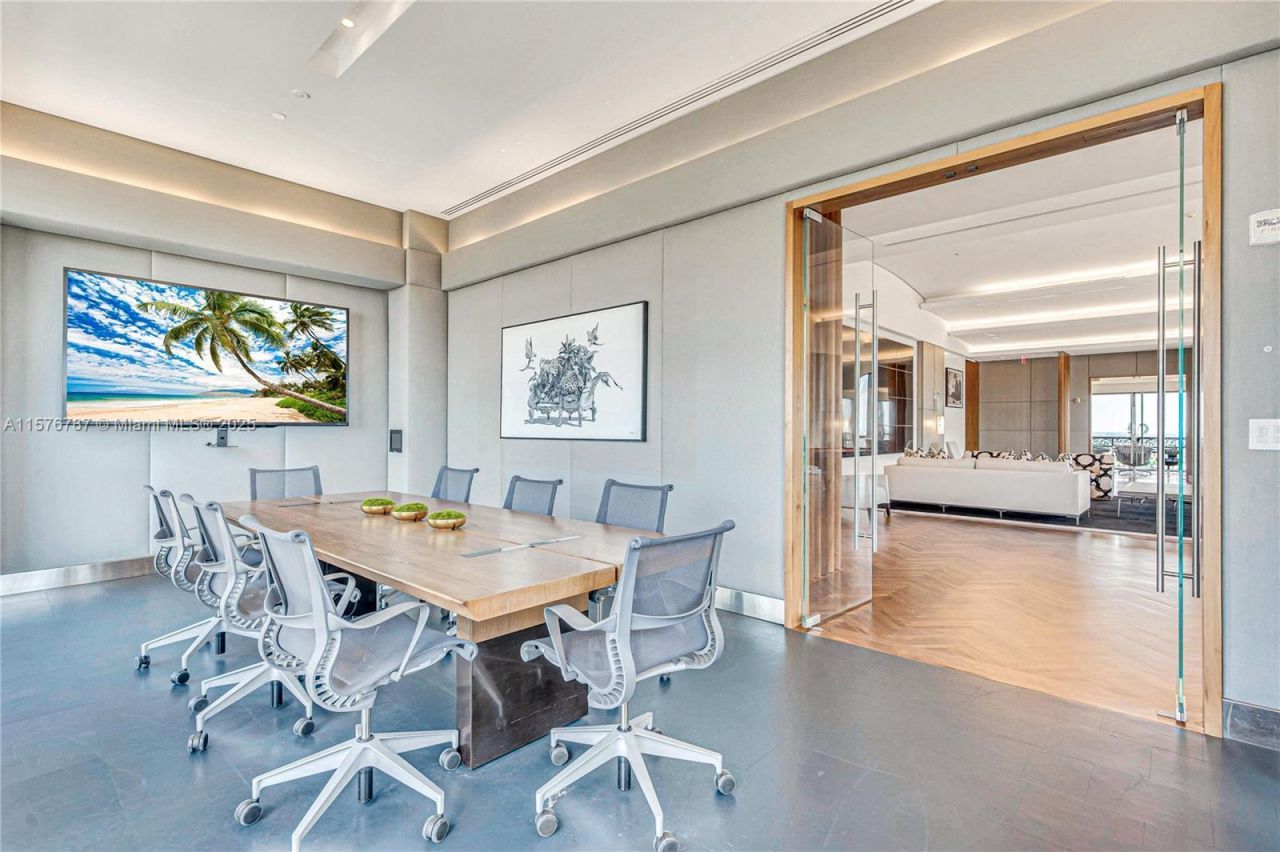 2020 Ponce De Leon Blvd, Unit PH-A1, Coral Gables, FL 33134 Photo