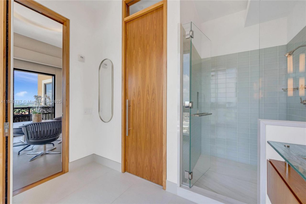 2020 Ponce De Leon Blvd, Unit PH-A1, Coral Gables, FL 33134 Photo