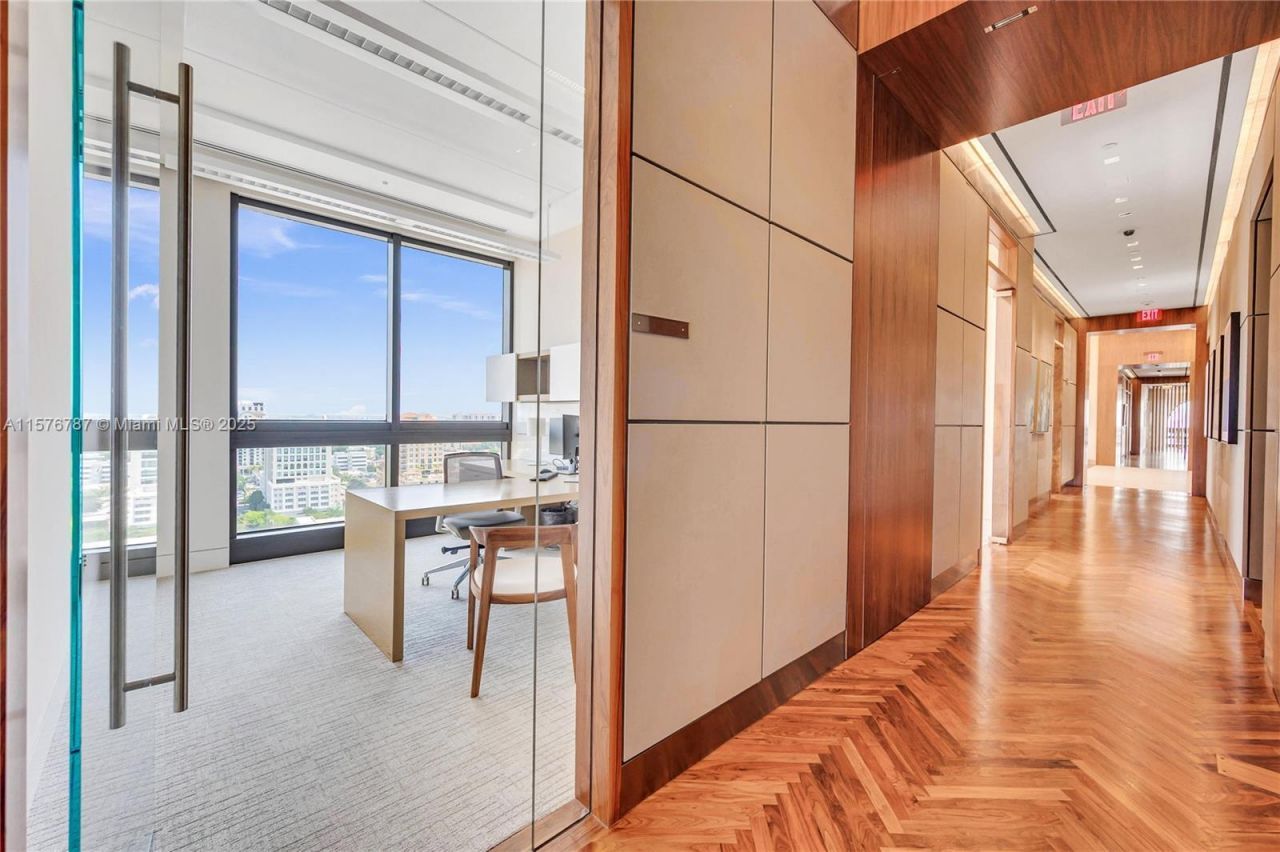 2020 Ponce De Leon Blvd, Unit PH-A1, Coral Gables, FL 33134 Photo