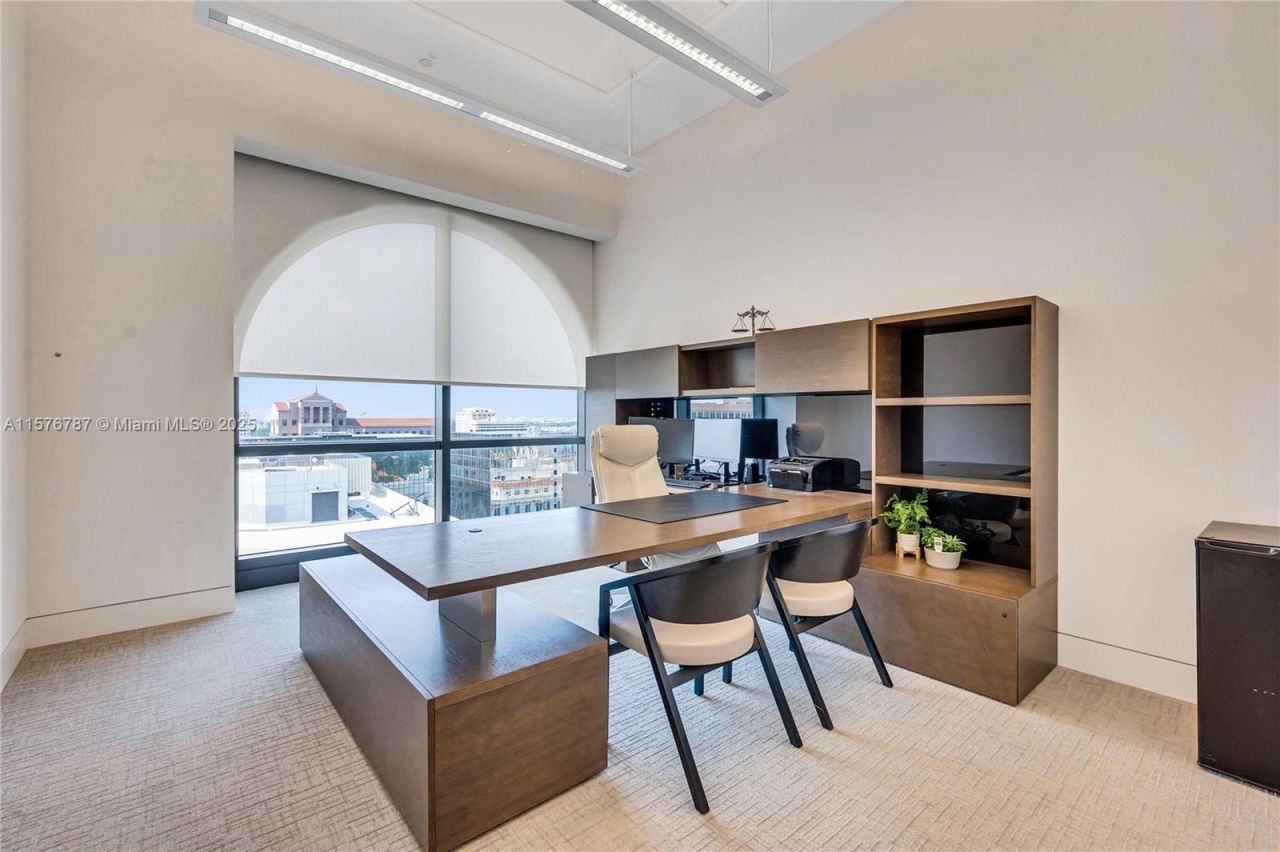 2020 Ponce De Leon Blvd, Unit PH-A1, Coral Gables, FL 33134 Photo